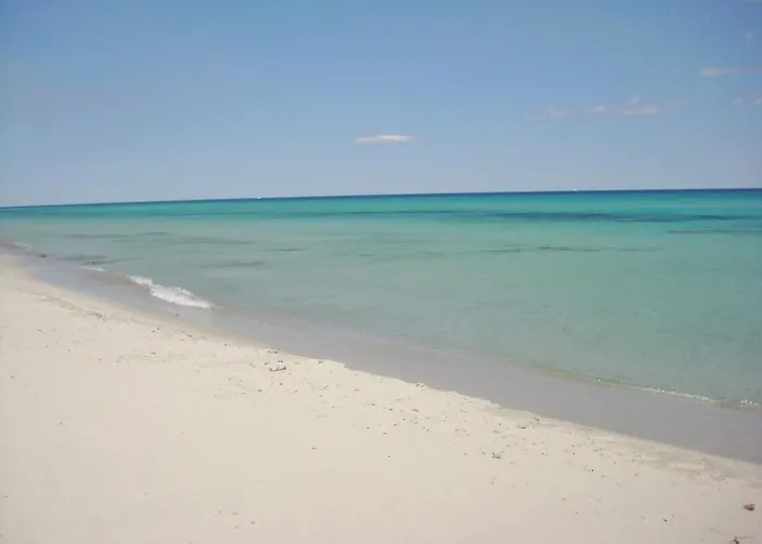 Con Piscina A A 1500 M Dal Mare Apartmanhotel 3*