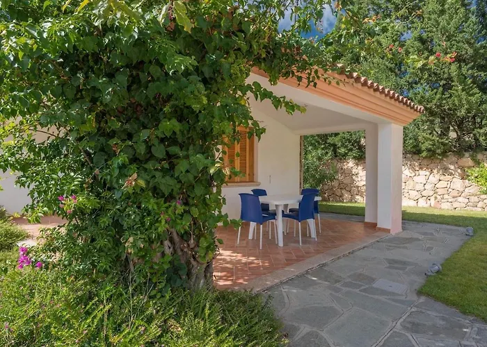 Con Piscina A A 1500 M Dal Mare 3* Tanaunella